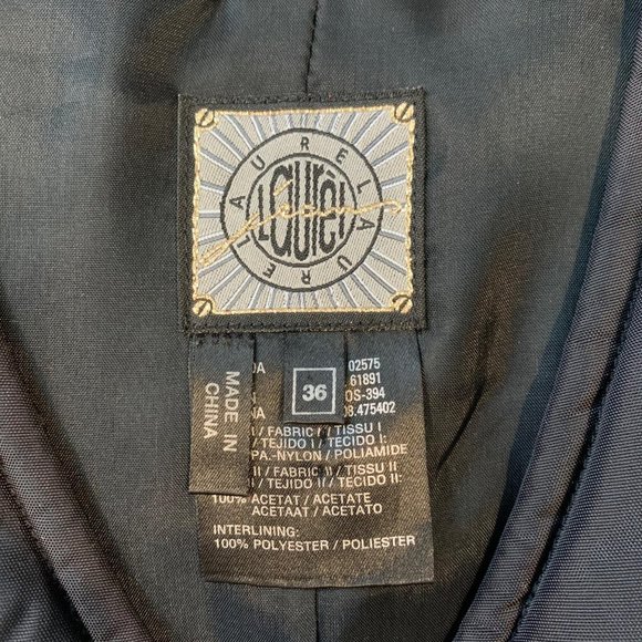 Laurel by Escada NWOT puffer vest black zip up - Picture 3 of 6